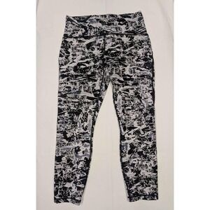 Lululemon Cropped Leggings Size 10 Black White Abstract Print Mesh